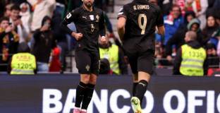 Португалия победи САЩ с 2:0 в контрола