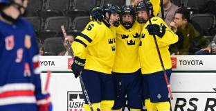 Канада и Швеция ще спорят за световната титла по хокей (U18)