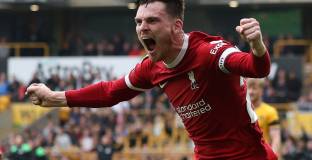 Ливърпул пречупи Уулвс (видео)