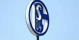 Бос  на Шалке 04 се извини за думите си за африканците