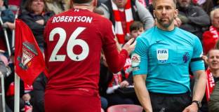 Клатенбърг: Робертсън провокира страничния съдия 