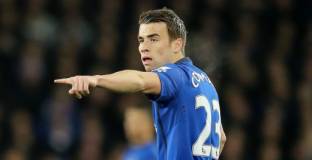 Евертън продължи с Коулмън 