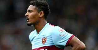 Нов в Уест Хем: Дано пипна топката срещу Сити