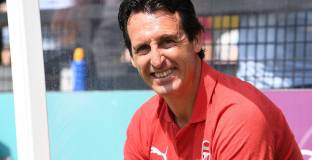 Емери не иска да повтори съдбата на Мойс