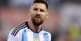 Агуеро се застъпи за Меси след заплахите на Саул Алварес