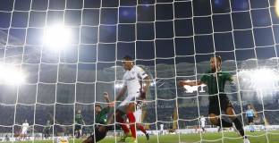 Севиля с трудна победа над Акхисар (видео)