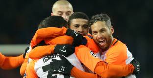 Сити загуби от Шахтьор, и двата тима напред (видео)