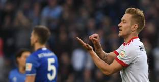 Хамбургер с важни три точки след труден успех над Шалке (видео)