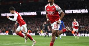 Шиърър: Арсенал е на крачка от историята, но Сити няма да се предаде