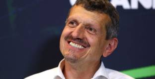 Пилотите застанаха зад Верстапен 