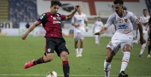 Каляри - Лече 0:0 