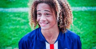 Барса иска да си върне Симонс 