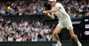 Синер отнесе Джокович и е на финал 