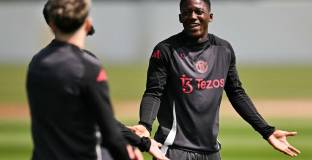 Линекер: Майно можеше да съди Аморим