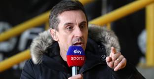  Невил: Играчите на Ман Юнайтед нямат мислене