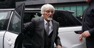 Екълстоун се призна за виновен по делото за укриване на данъци