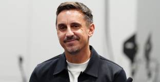 Невил: Все още смятам, че Арсенал е фаворит за титлата 