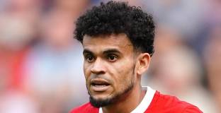 Бенитес спрял Диас за Евертън, преди трансфера му в Ливърпул 