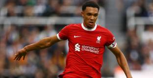 Трент призна, че е вдъхновен от Джон Стоунс 