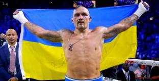 Усик се отказа от титлата си на WBO