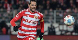 Унион Берлин продължи с капитана