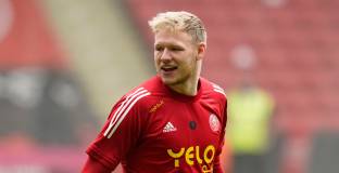 Арсенал се насочи към  двама от Шефилд Юнайтед