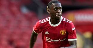  Атлетико се интересува от Уан-Бисака