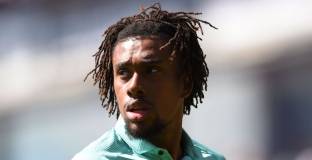 Евертън привлече Айуоби от Арсенал