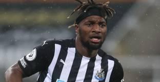 Нюкасъл е готов да продаде  Сент-Максимен