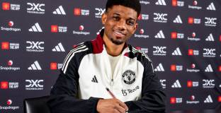 Ман Юнайтед продължи с Диало