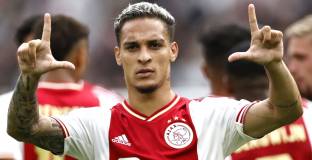   Ман Юнайтед обяви за споразумение за Антони 