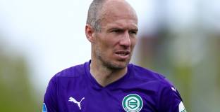  Робен повторно завърши кариерата си