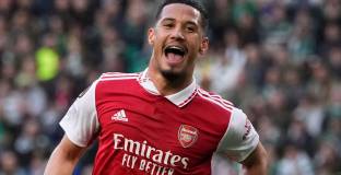 Уайт отбеляза играта на Салиба и Габриел