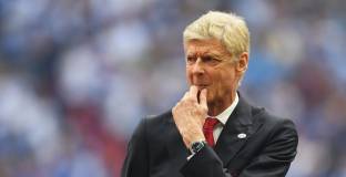 Венгер: Моля се за Арсенал, но трябва да подобря качеството на молитвите си