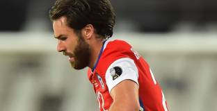   Евертън се интересува от чилийски национал