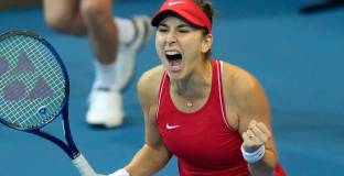  Бенчич се класира за втория кръг на Australian Open 2022