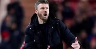 Руни: Манчестър Юнайтед трябва да остави Карик 