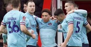 Борнемут - Бърнли 2:4 