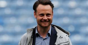 Ман Юнайтед привлича бивш директор на Челси 