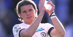  Челси иска да награди Галахър с нов договор