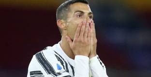 Роналдо няма да играе с Барселона 