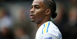 Тотнъм отправи запитване за Съмървил 