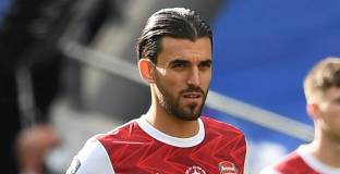 Астън Вила проявява интерес към Себайос