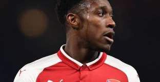 Евертън е фаворит за Уелбек