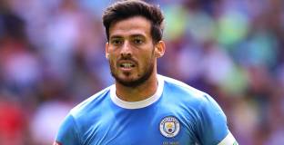 Сити няма да купува играч за замяна на Силва