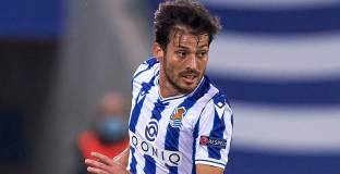 Реал Сосиедад продължи с Давид Силва