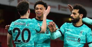 Ливърпул с класика над Арсенал (видео)