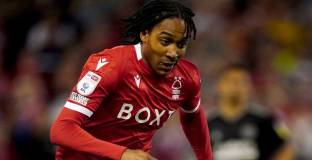 Тотнъм съгласува трансфера на Спенс