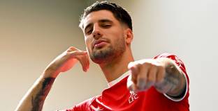 Барнс: Собослай може да играе като Джерард 