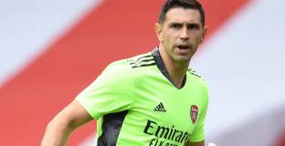 Емери: Мартинес трябва да се научи да се контролира